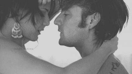 Homme cherche femme.