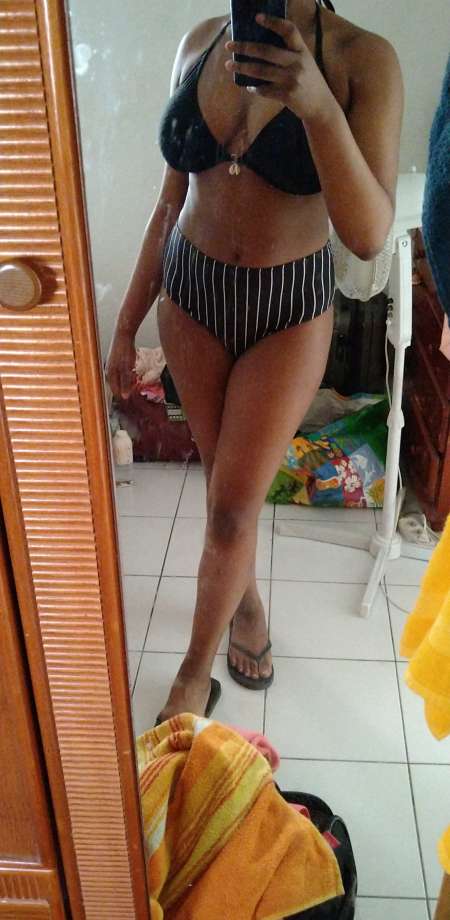 Cherche homme âgé pour relation intime