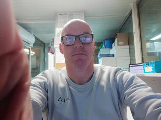 Homme bi divorcé soumis Fiotte