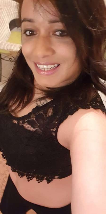 Belle brune ana