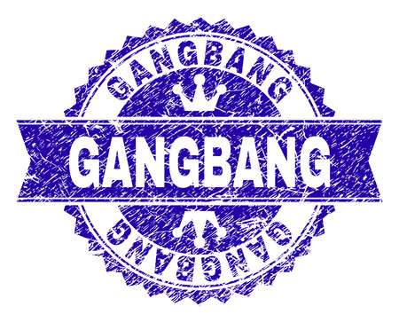 Superbe cafrine soumise offerte en gang bang