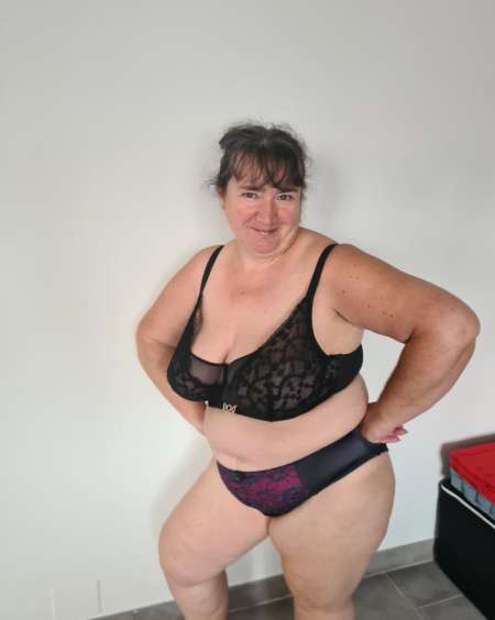 Massage façon tantrique 4 mains .