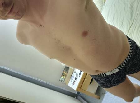 Recherche femme ou couple hétéro
