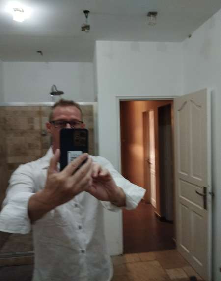 Homme cherche echange avec femme