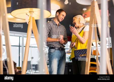 Jeune homme charmant propose rencontre fun