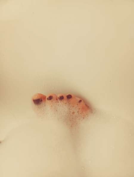 Cherche moneyslave virtuel et vend photos de pieds