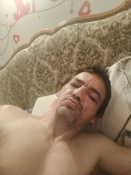 Homme pour votre plaisir mes dames