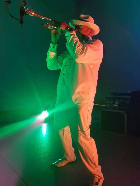 joli métisse masse gratuitement femme ou couple