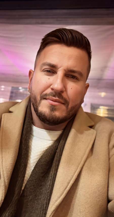 Jeune homme propose services