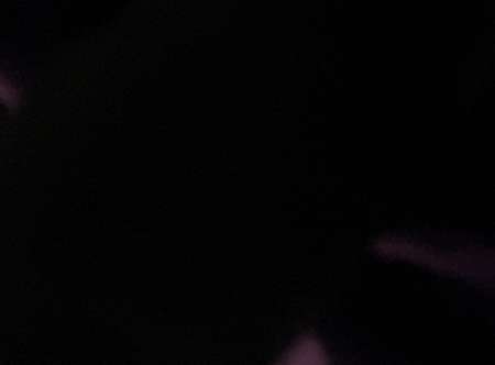 Jeune homme Noir à la recherche des femmes