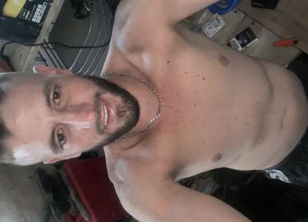 Recherche une femme mûres pour partage