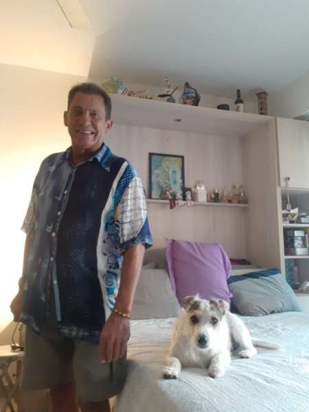 Homme timide 1,69 Brun