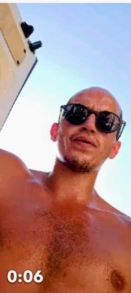 Homme de compagnie pour femme