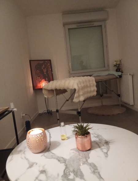 Massage de bien être californien à toulouse.