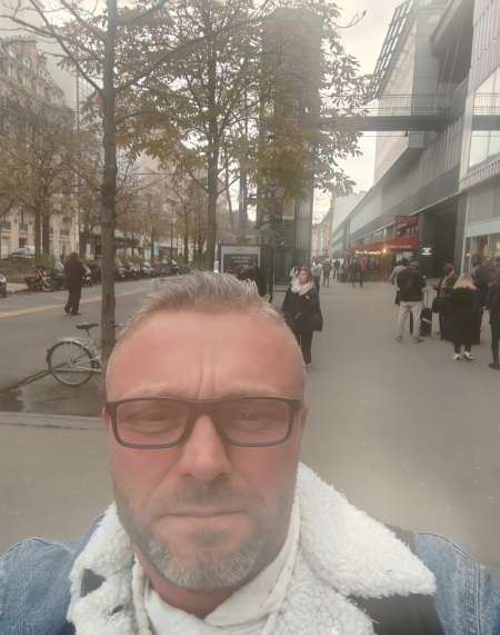 Relation discrète sans pride de tête