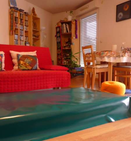 H fait découvrir la sexualité à une femme (vous)