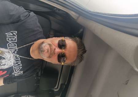 Bonjour je recherche une femme