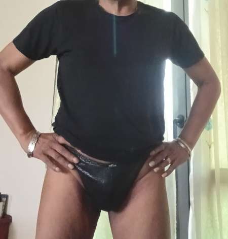 Cherche homme actif pour des moments de plaisirs