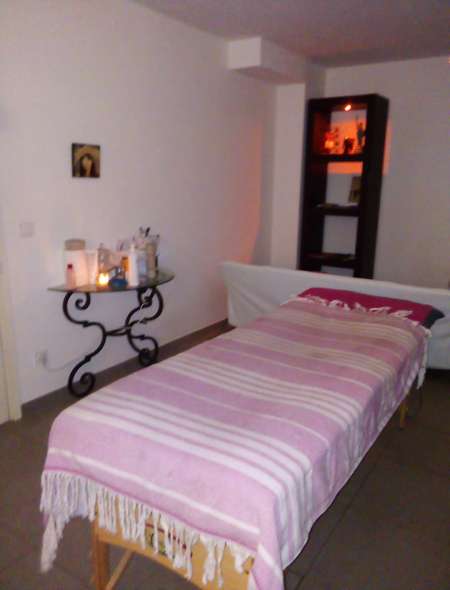 EVA MASSEUSE A DOMICILE