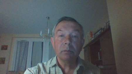 recois tres jeune couple mimi discret et bi