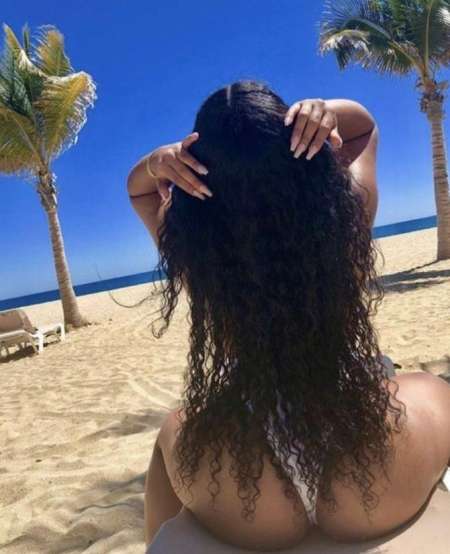 Viens tester mes belles fesses