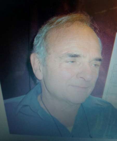 T'as un robinet qui fuit où une prise à réparer ?