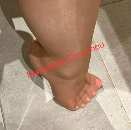 Autour du pied pour fetichiste...