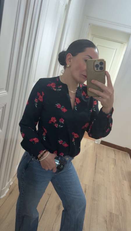 Femme élégante pour vous accompagner