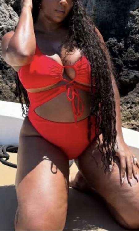 Belle et grande demoiselle