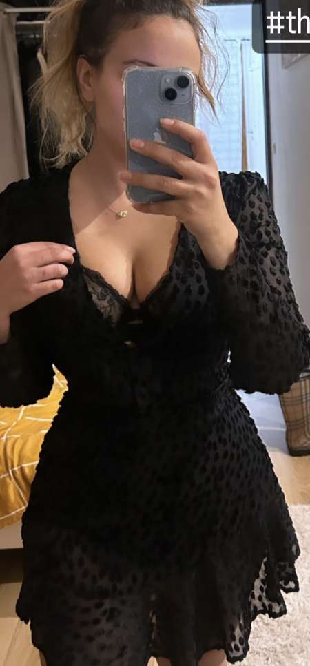 Dominatrice Hard session téléphone et cam