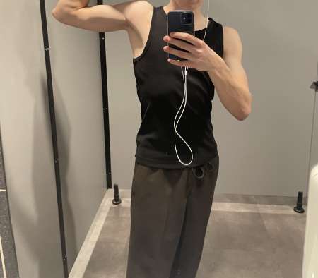 Jeune homme pour Milf