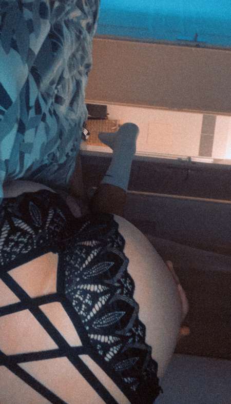 Jeune trav soumise cherche bg