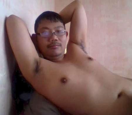 jeune asiatique nu pour te faire jouir