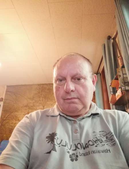 cherche gay ou bi entre 18 et 30ans