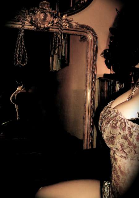 La Femme Pulpeuse et Sensuelle