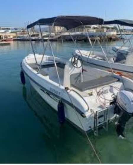 Recherche jolie femme pour moments sympa , suivi