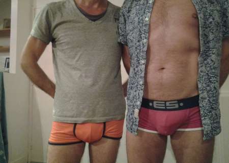 Massage californien naturiste � 4 mains pour homme