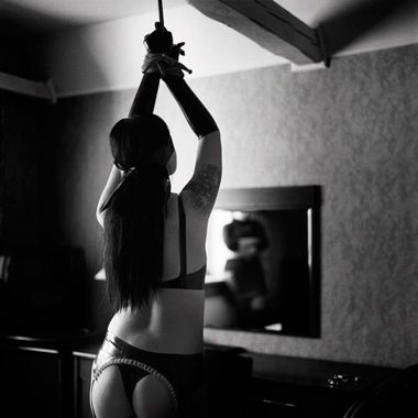 Madame, vous cherchez un maitre?