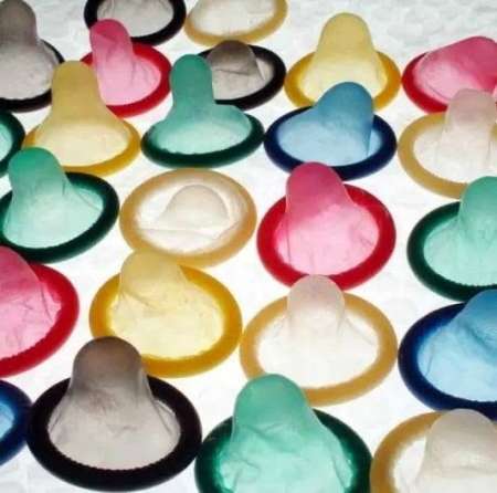 Jeune homme pour femme coquine