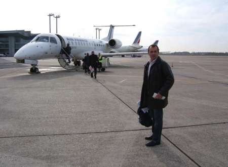 Homme H�t�rosexuel BCBG Mari� pour moment c�lin