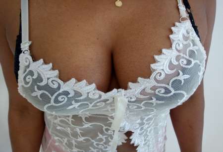 Femme m�tisse sensuelle