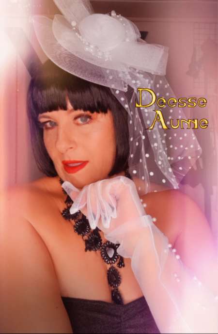 Ma�tresse AUME Vivre ou d�couvrir mon univers