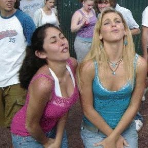 Paie femme pour coup dans mes noisettes