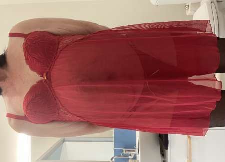  homme travesti passif ob�issant re�oit