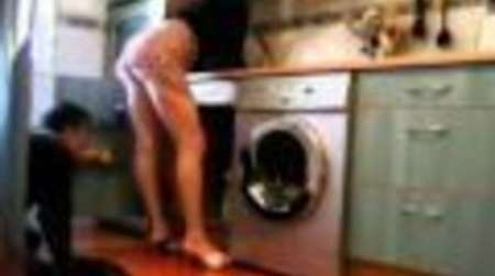 Qui c'est ? C'est l'plombier !