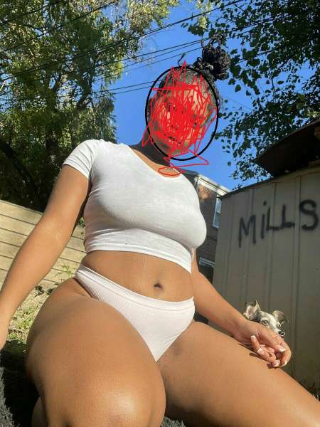 Dominatrice Sacha (Massage relaxant)