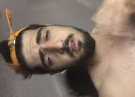 Jh 22 ans cherche sugar mummy