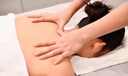 massage jeune femme