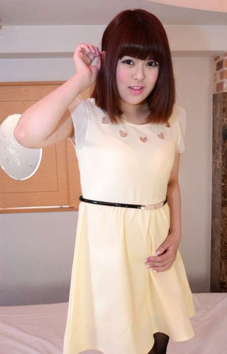 BELLE DANSU FILLE TRES JOLIE