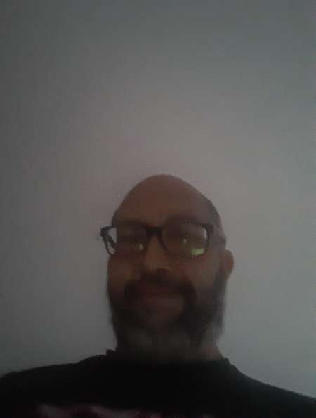 Homme pour femmes seules ou deprimees